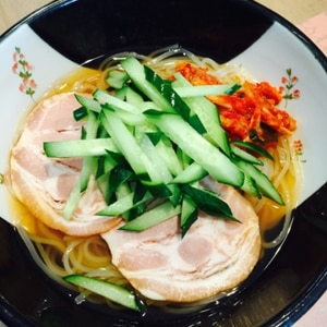 夏の定番　さっぱり冷麺